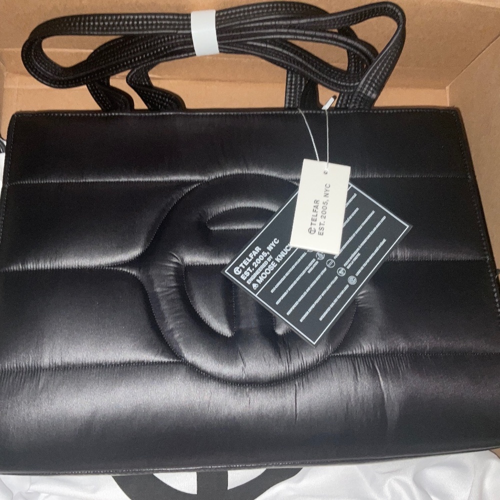 Moose knuckles x Telfar Puffer Bag Black Medium Puffy Tote